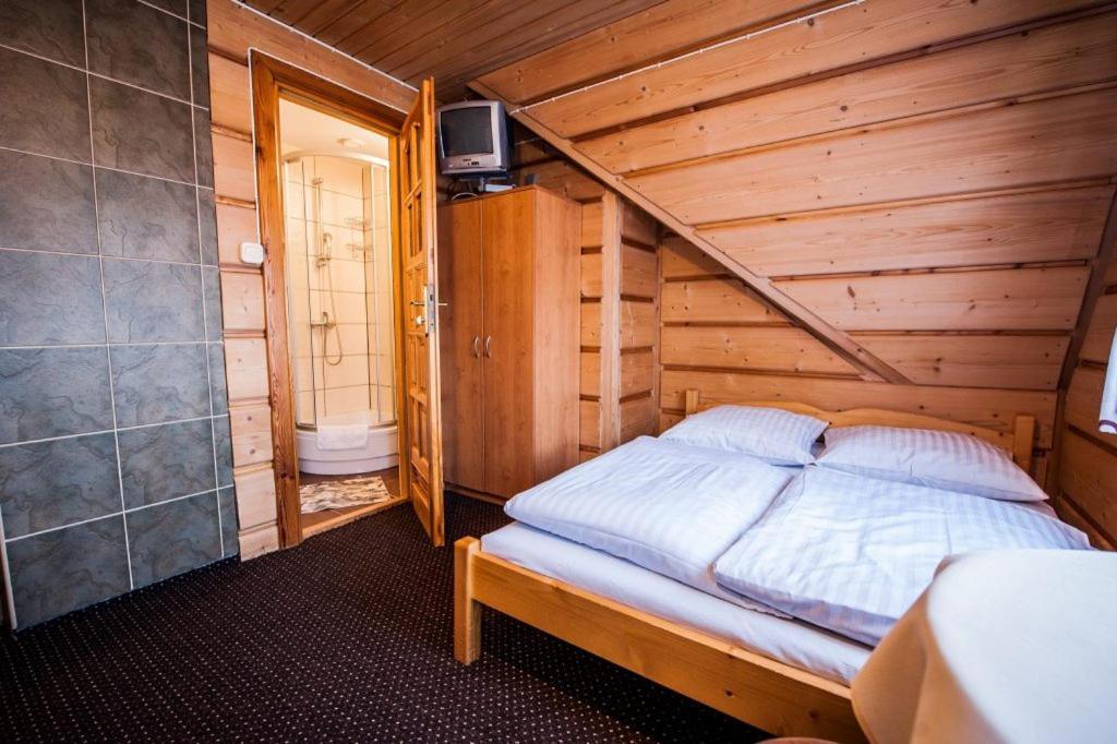 Goscinne Ewela Homestay *